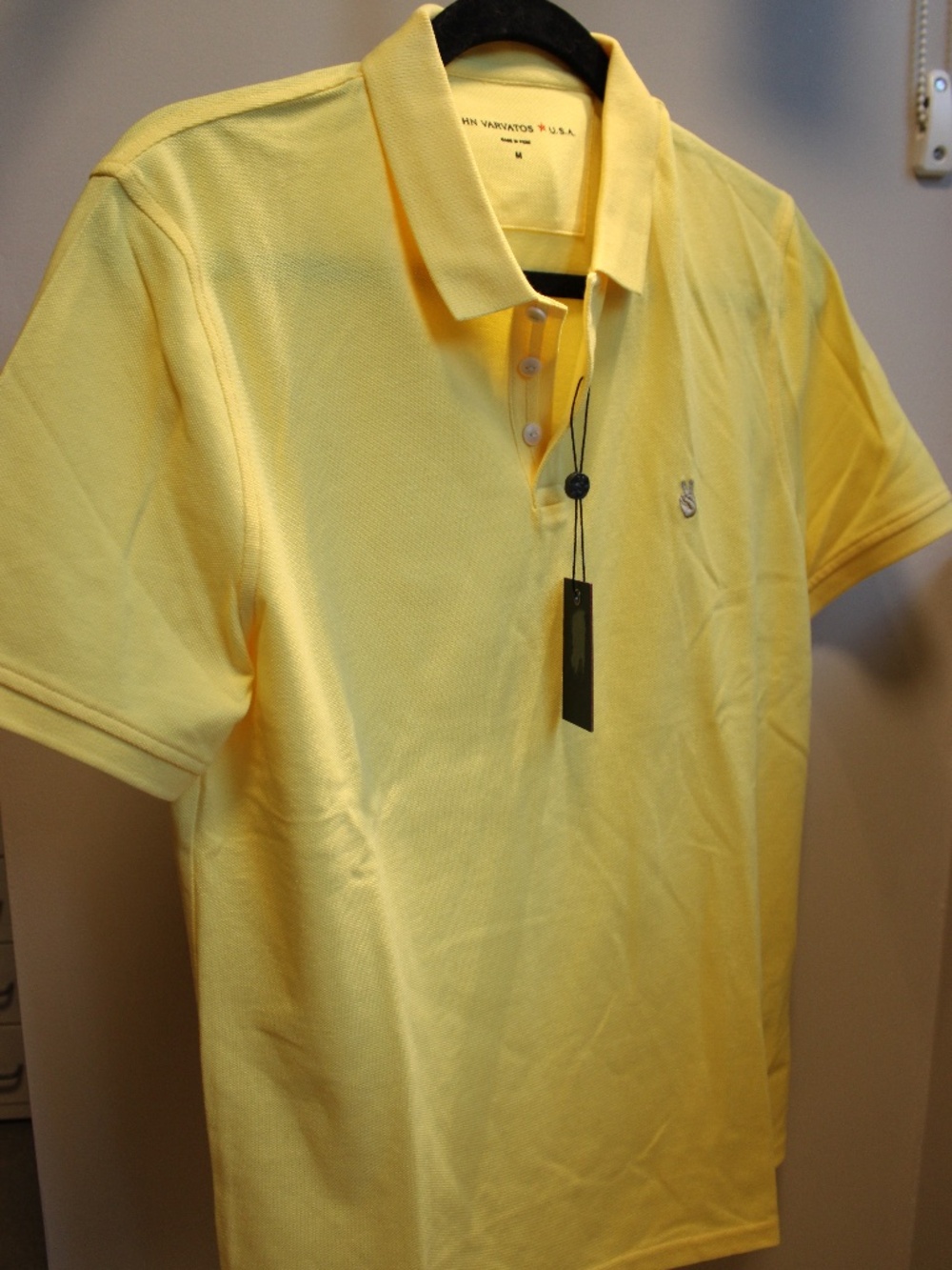 John Varvatos Yellow T-shirt New with Tags Size M